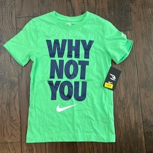 New with tags! Boys Nike tshirt. Size small.